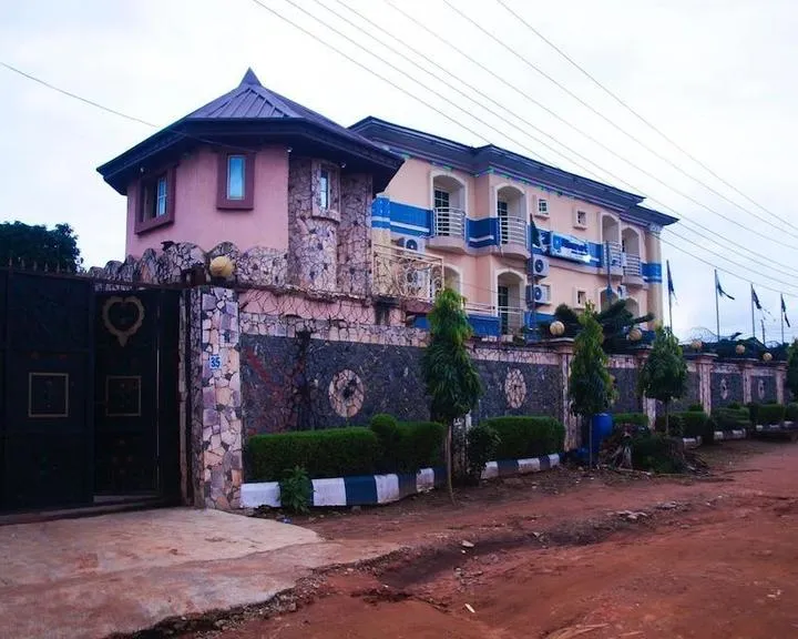 Abanet Hotel And Suites