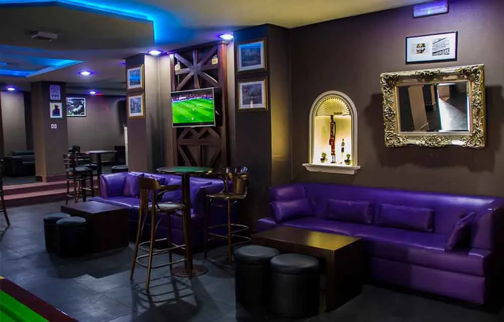 Bolton White Hotel Premium