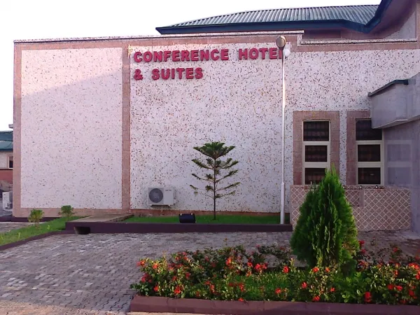 Conference Hotel And Suites Sagamu