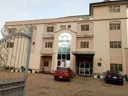 Crester Hotel