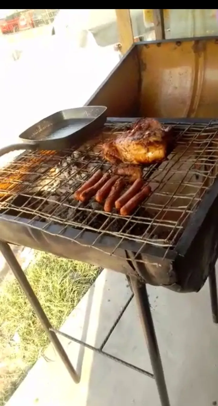 Crispy grills and food