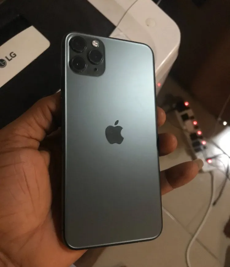 D Phone Guy (Lagos)