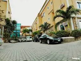 Devine Plus Hotel