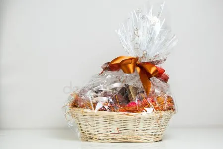 Elegant Gifts and Hampers