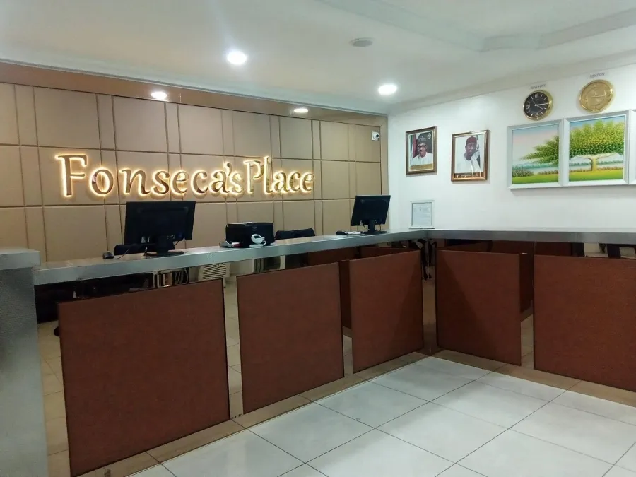 Fonseca's Place - Hotel & Suites