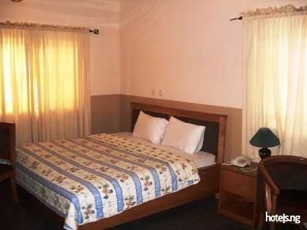 Hotel October House
