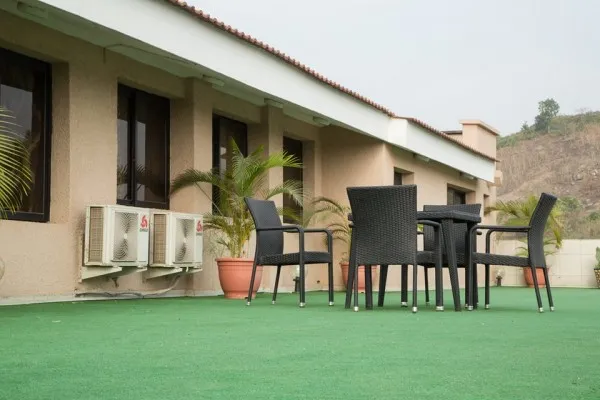 Ishakool Hotels