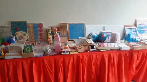 Kids Guide Montessori Material Company