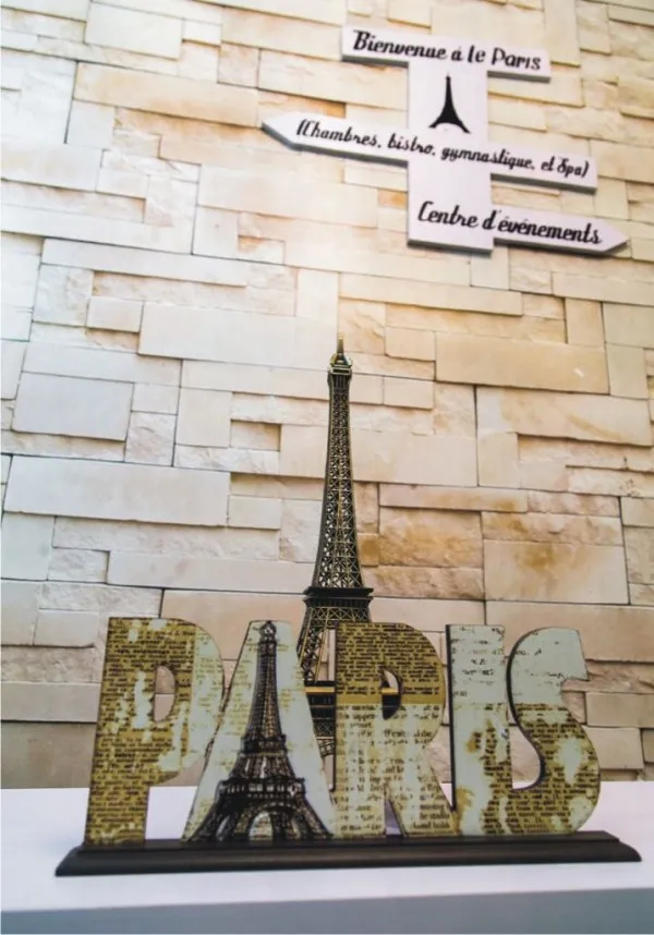 Le paris continental hotel