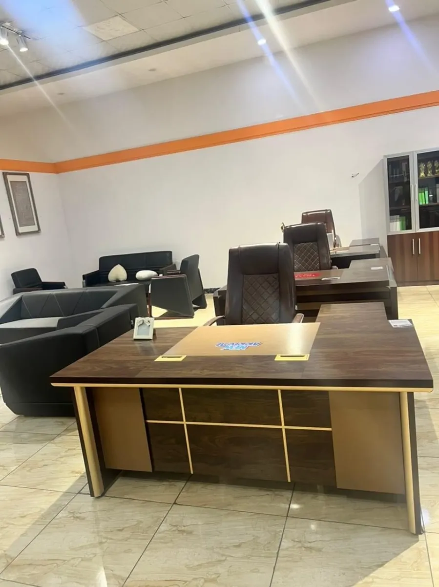 Lifemate furnitures logo