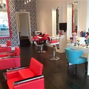 Lillies Salon & Spa