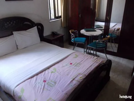 Mustasons Guest House