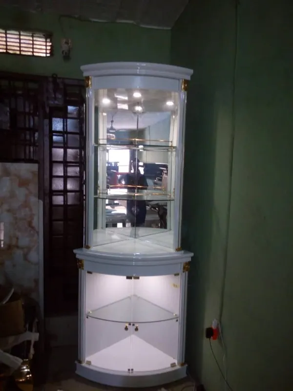 Paulnek furnitures logo