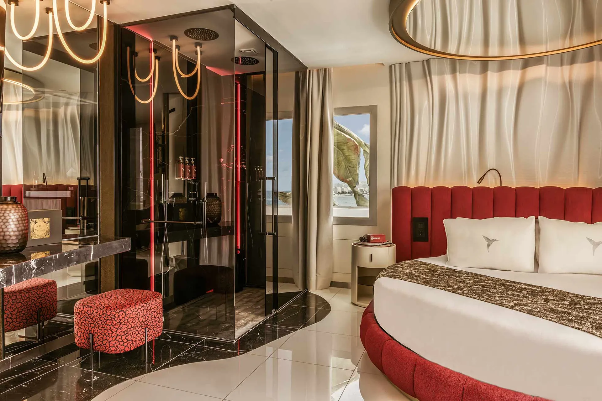 Sexy Fashion Room