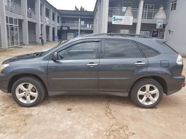 Solozic Car Hire & Car Sales, Asaba