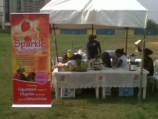 Sparkle Fruits & Cream